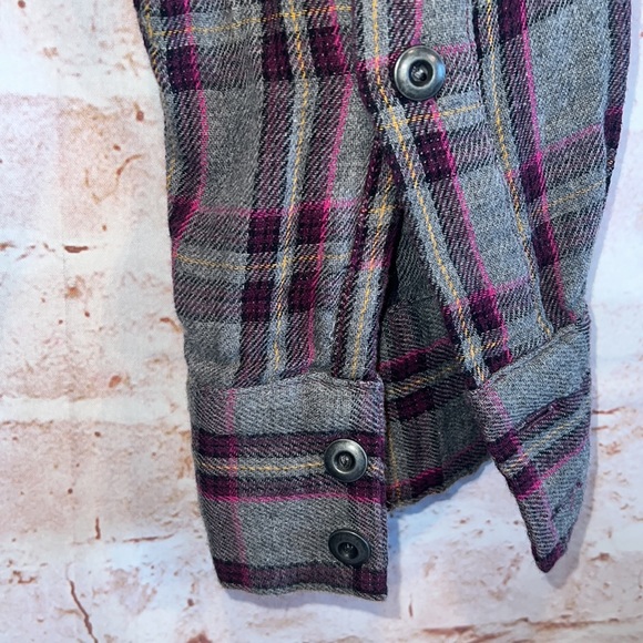 Cabi highland flannel raw hemline #3946 Gray purple fray hem check plaid collar - Picture 10 of 12